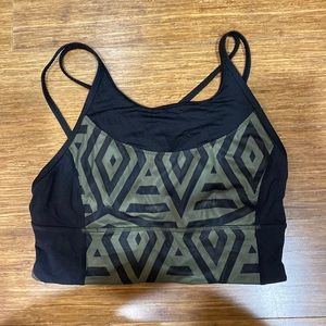 Lulu lemon high neck crop top size 8